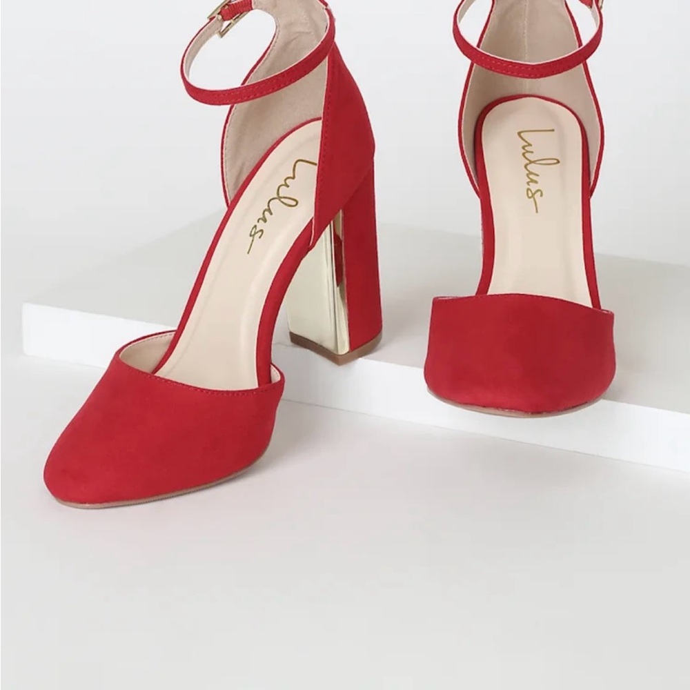 Used Lulu's Red Seude 4” Block Heels